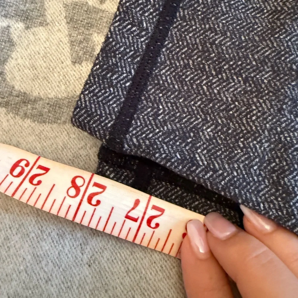 Lululemon wunder under leggings, grey, size 4 - Picture 6 of 8
